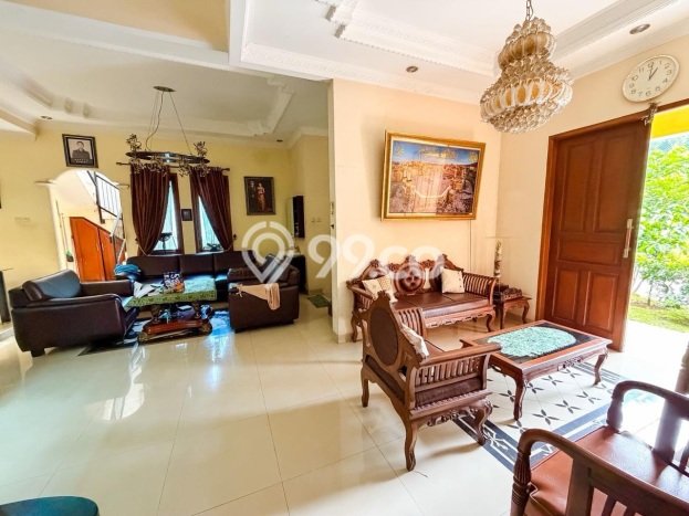Jual Rumah Luas Elegan Dengan View Cantik di Cibubur, Bogor Jual Rumah Luas Elegan Dengan View Cantik di Cibubur, Bogor
