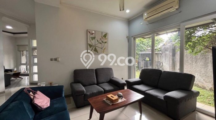 Jual Rumah Luas Megah Dengan View Eksklusif di Cibubur, Jakarta Timur Jual Rumah Luas Megah Dengan View Eksklusif di Cibubur, Jakarta Timur