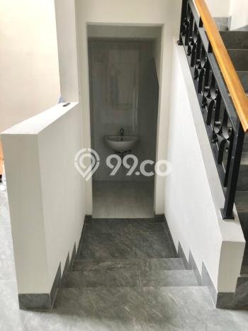 Hunian Elit LB 250m2 Siap Pakai Desain Elegan di Cibubur, Bogor Hunian Elit LB 250m2 Siap Pakai Desain Elegan di Cibubur, Bogor