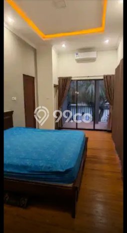 RARE UNIT! Rumah di Cibubur, 4 KT, Pemandangan Indah, LT 180m² Bangunan 124m² RARE UNIT! Rumah di Cibubur, 4 KT, Pemandangan Indah, LT 180m² Bangunan 124m²