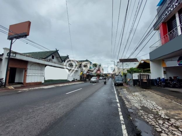 Ruko Disewakan Cepat di Ngampilan Yogyakarta LB 200m2 Ruko Disewakan Cepat di Ngampilan Yogyakarta LB 200m2