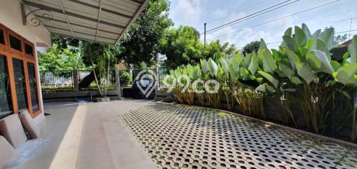 Rumah Elit LB 495m2 Siap Pakai Desain Elegan di Demangan, Yogyakarta Rumah Elit LB 495m2 Siap Pakai Desain Elegan di Demangan, Yogyakarta