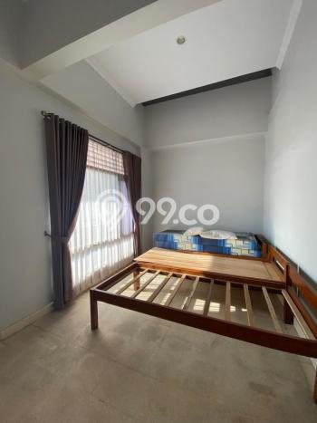Rumah Elit LB 495m2 Siap Pakai Desain Elegan di Demangan, Yogyakarta Rumah Elit LB 495m2 Siap Pakai Desain Elegan di Demangan, Yogyakarta
