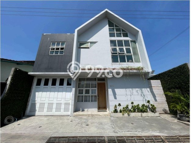 Hunian Cantik Modern Lb 312m2 di Mlati, Sleman Hunian Cantik Modern Lb 312m2 di Mlati, Sleman