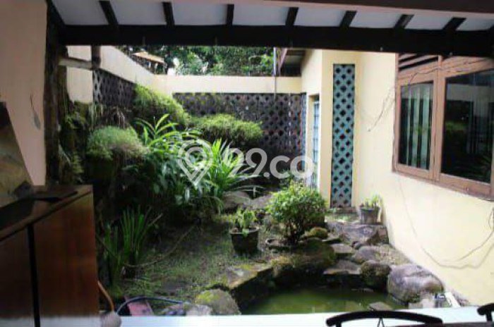 Rumah EXCLUSIVE! di Depok, Sleman, Luas 805m2m² Bangunan 610m2m², HARGA SPESIAL Rumah EXCLUSIVE! di Depok, Sleman, Luas 805m2m² Bangunan 610m2m², HARGA SPESIAL