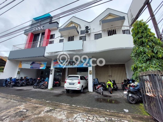 LOKASI PREMIUM! Ruko Kawasan Niaga Kawasan Ngampilan, Luas 200m2m², Siap Operasional LOKASI PREMIUM! Ruko Kawasan Niaga Kawasan Ngampilan, Luas 200m2m², Siap Operasional