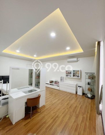 Dijual Rumah Premium dengan Fasilitas Sekitar Lengkap di Mulyorejo, Surabaya Dijual Rumah Premium dengan Fasilitas Sekitar Lengkap di Mulyorejo, Surabaya