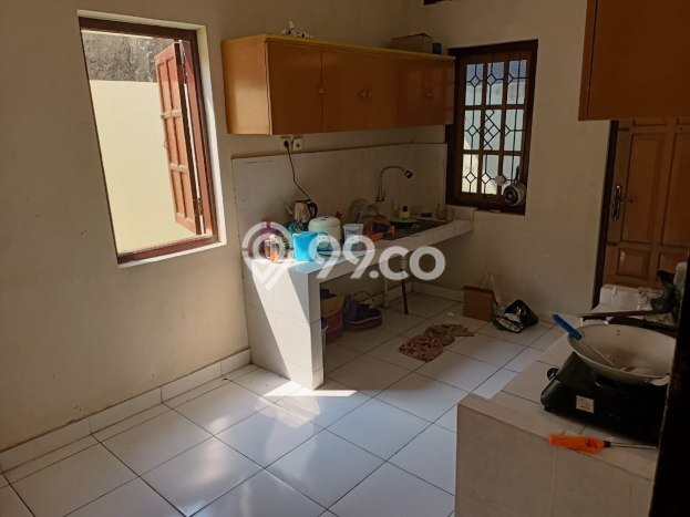 Jual Cepat Rumah dengan 9 Kamar Tidur dan 4 Kamar Mandi di Kawasan Ngaglik, Sleman Jual Cepat Rumah dengan 9 Kamar Tidur dan 4 Kamar Mandi di Kawasan Ngaglik, Sleman