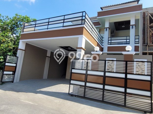 DIJUAL! Vila Kawasan , Luas 296m2m², Posisi Strategis DIJUAL! Vila Kawasan , Luas 296m2m², Posisi Strategis