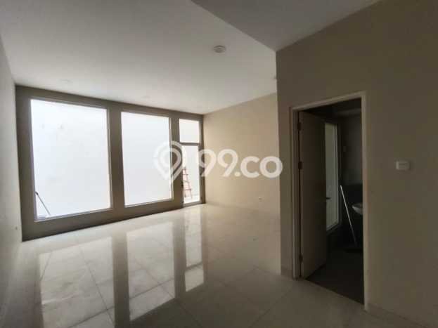 Rumah area Pantai Indah Kapuk, 4 KM, Lingkungan Asri, LT 243m2m² LB 250m2m² Rumah area Pantai Indah Kapuk, 4 KM, Lingkungan Asri, LT 243m2m² LB 250m2m²