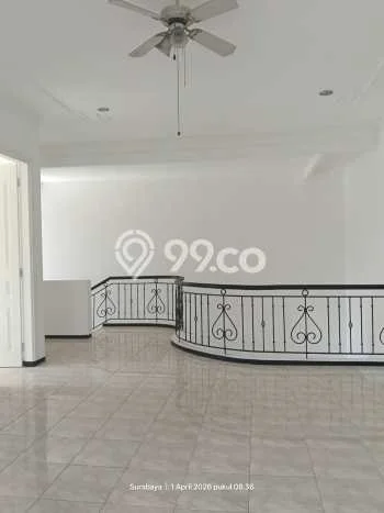 Disewakan! Rumah 4 Kamar Tidur &
2 Kamar Mandi di Citraland, Surabaya Disewakan! Rumah 4 Kamar Tidur &
2 Kamar Mandi di Citraland, Surabaya