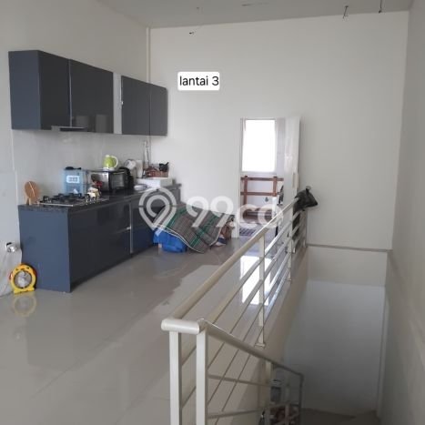Unit Ruko Dijual di Surabaya LT 72m2 & LB 216m2 Unit Ruko Dijual di Surabaya LT 72m2 & LB 216m2
