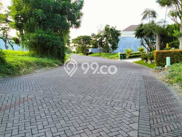 Tanah Dijual Lokasi Strategis di Surabaya dengan Luas 1950m2 Tanah Dijual Lokasi Strategis di Surabaya dengan Luas 1950m2