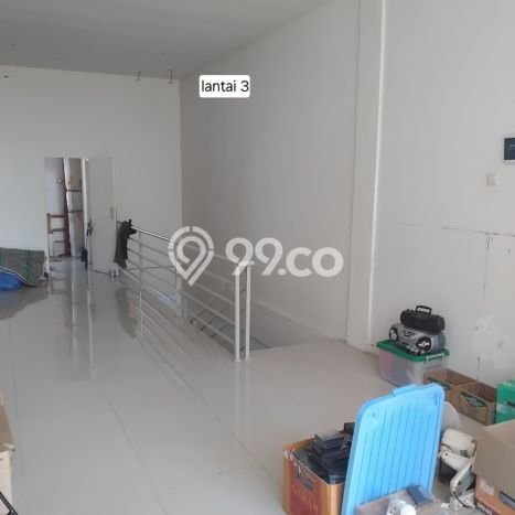 Unit Ruko Dijual di Surabaya LT 72m2 & LB 216m2 Unit Ruko Dijual di Surabaya LT 72m2 & LB 216m2