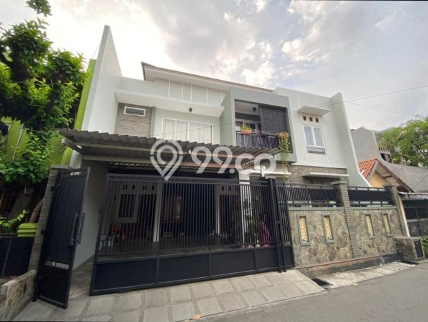 Jual Rumah Mewah Elegan Dengan View Cantik di Rawamangun, Jakarta Timur Jual Rumah Mewah Elegan Dengan View Cantik di Rawamangun, Jakarta Timur