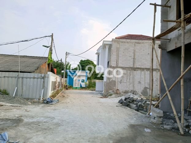 Hunian Nyaman Asri 3 KT Siap Huni di Pondok Bambu Jakarta Timur Hunian Nyaman Asri 3 KT Siap Huni di Pondok Bambu Jakarta Timur