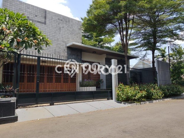Jual Rumah Luas Elegan Dengan View Cantik di Kemang, Jakarta Selatan Jual Rumah Luas Elegan Dengan View Cantik di Kemang, Jakarta Selatan