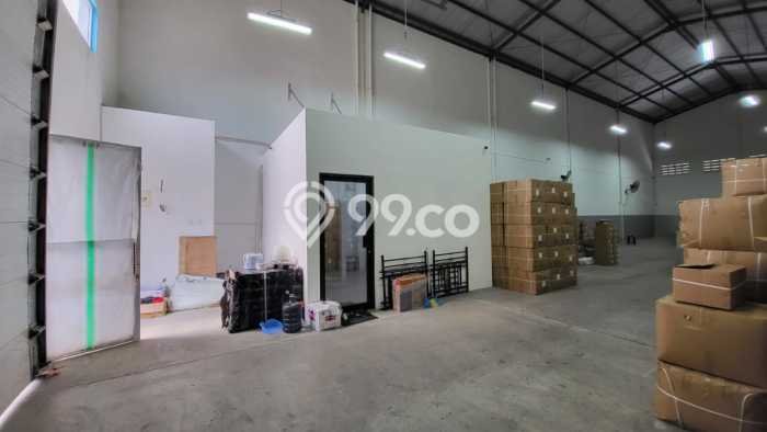 Unit Gudang Tersedia di Daan Mogot Spesifikasi LB 2700m2 Unit Gudang Tersedia di Daan Mogot Spesifikasi LB 2700m2