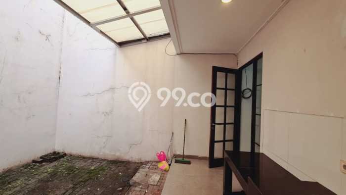Rumah sewa siap pakai 4 Kamar Tidur di Green Lake City, Jakarta Barat Rumah sewa siap pakai 4 Kamar Tidur di Green Lake City, Jakarta Barat
