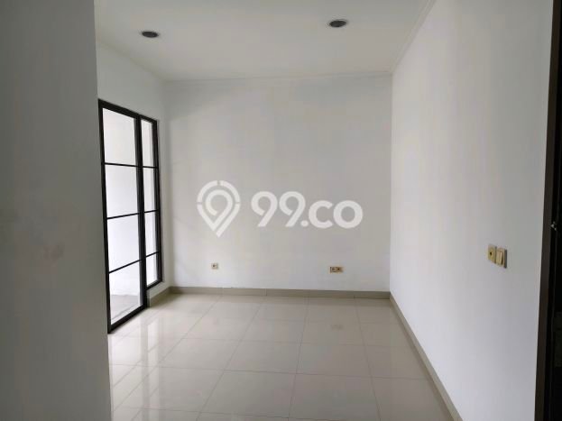 Rumah Bagus Siap Huni Di Cengkareng Luas 250m2 Lokasi Strategis Rumah Bagus Siap Huni Di Cengkareng Luas 250m2 Lokasi Strategis