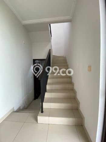 Rumah Premium di Jakarta Barat Lokasi Strategis Kondisi Baik Rumah Premium di Jakarta Barat Lokasi Strategis Kondisi Baik