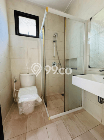 For Sale Rumah 2 Kamar Lokasi Ideal Nyaman dan Strategis di Cipondoh For Sale Rumah 2 Kamar Lokasi Ideal Nyaman dan Strategis di Cipondoh
