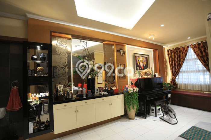 Jual Rumah Eksklusif 3 KT di Taman Surya, Jakarta Barat Jual Rumah Eksklusif 3 KT di Taman Surya, Jakarta Barat