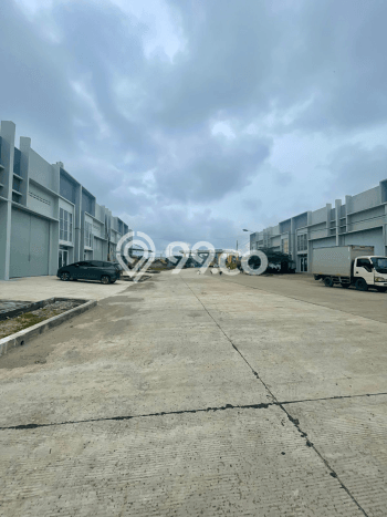Gudang Disewa di Tangerang dengan LB 1428m2 Area Komersial Ramai Gudang Disewa di Tangerang dengan LB 1428m2 Area Komersial Ramai