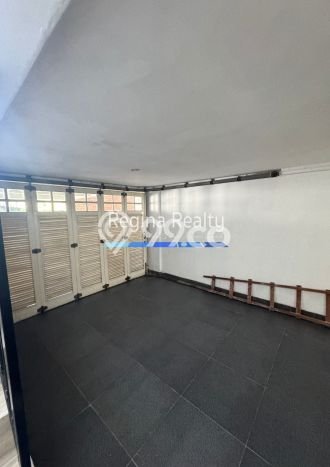 Disewakan! Rumah 4 Kamar Tidur &
3 Kamar Mandi di Ciganjur, Jakarta Selatan Disewakan! Rumah 4 Kamar Tidur &
3 Kamar Mandi di Ciganjur, Jakarta Selatan