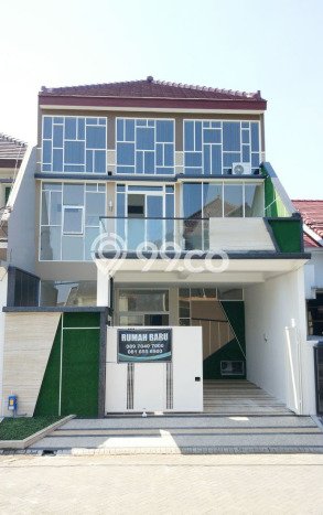 Disewakan! Rumah 4 Kamar Tidur &
3 Kamar Mandi di Araya, Malang Disewakan! Rumah 4 Kamar Tidur &
3 Kamar Mandi di Araya, Malang