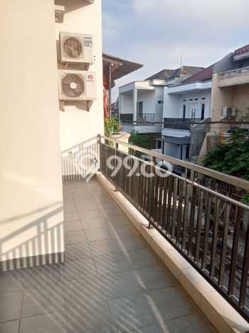 HUNIAN BERKELAS! Rumah Exclusive Buaran, Jakarta Timur, LT 108m² Luas Bangunan 170m² HUNIAN BERKELAS! Rumah Exclusive Buaran, Jakarta Timur, LT 108m² Luas Bangunan 170m²