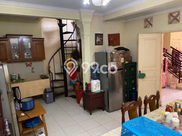 SPECIAL PRICE! Rumah Strategis lokasi Buaran, LT 120m² LB 174m² SPECIAL PRICE! Rumah Strategis lokasi Buaran, LT 120m² LB 174m²