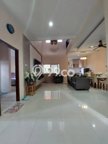 For Sale! Premium House LT 172m2 Desain Elegan di Pondok Kelapa For Sale! Premium House LT 172m2 Desain Elegan di Pondok Kelapa
