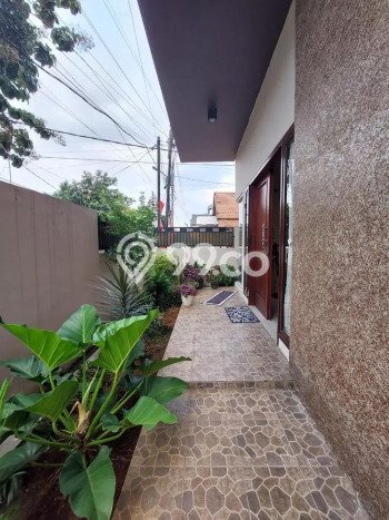 For Sale! Premium House LT 172m2 Desain Elegan di Pondok Kelapa For Sale! Premium House LT 172m2 Desain Elegan di Pondok Kelapa