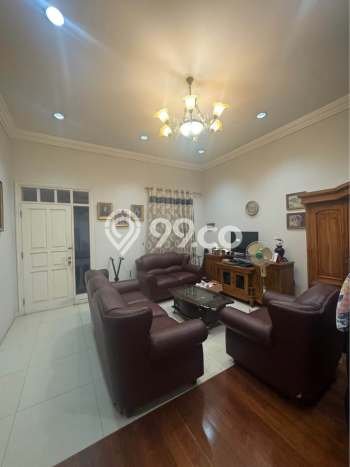 Rumah Luxury Modern Tanpa Renovasi di Rawamangun Jakarta Timur Rumah Luxury Modern Tanpa Renovasi di Rawamangun Jakarta Timur
