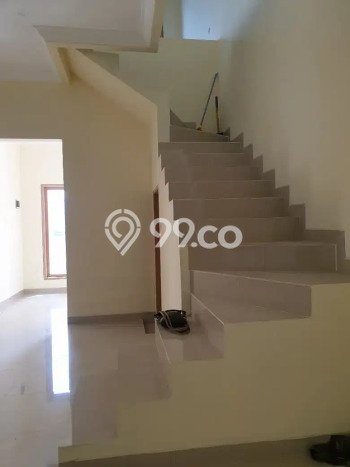 Ready to Use! Luxury House LT 142m2 Desain Modern di Rawamangun Ready to Use! Luxury House LT 142m2 Desain Modern di Rawamangun