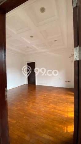 Rumah Elit LB 1000m2 Siap Pakai Desain Elegan di Cipinang, Jakarta Timur Rumah Elit LB 1000m2 Siap Pakai Desain Elegan di Cipinang, Jakarta Timur