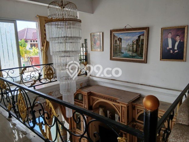 Jual Rumah Luas Elegan Dengan View Eksklusif di Pondok Kelapa, Jakarta Timur Jual Rumah Luas Elegan Dengan View Eksklusif di Pondok Kelapa, Jakarta Timur
