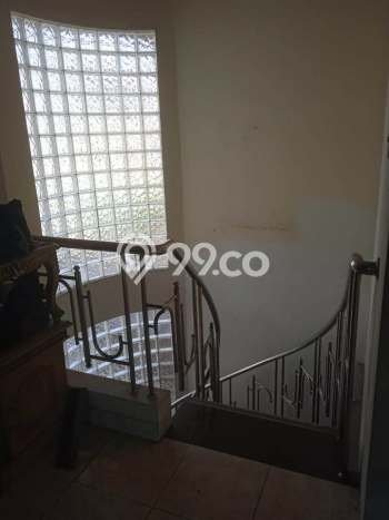 Rumah Luxury Modern Tanpa Renovasi di Buaran Jakarta Timur Rumah Luxury Modern Tanpa Renovasi di Buaran Jakarta Timur