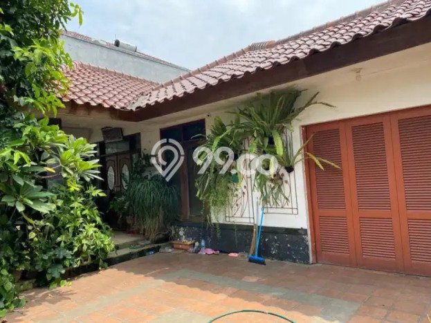 HUNIAN BERKELAS! Rumah Premium Duren Sawit, Jakarta Timur, Luas Tanah 323m2m² Luas Bangunan 300m2m² HUNIAN BERKELAS! Rumah Premium Duren Sawit, Jakarta Timur, Luas Tanah 323m2m² Luas Bangunan 300m2m²