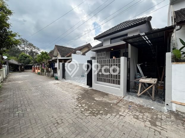 Dijual Cepat Rumah Favorit Siap Huni LB 65m2 di Kalasan, Sleman Dijual Cepat Rumah Favorit Siap Huni LB 65m2 di Kalasan, Sleman