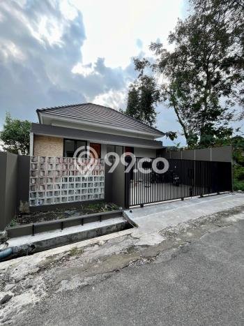 Rumah Strategis Minimalis Lb 90m2 di Ngaglik, Sleman Rumah Strategis Minimalis Lb 90m2 di Ngaglik, Sleman