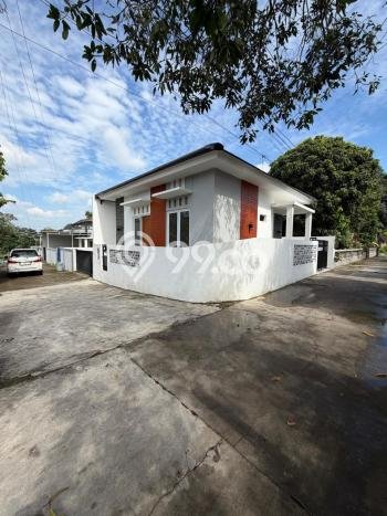 Rumah Modern Cantik 3 Kamar Siap Huni di Berbah Rumah Modern Cantik 3 Kamar Siap Huni di Berbah