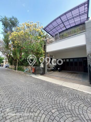 Siap Huni Hunian Elit 6 Kamar di Depok Dekat ke Mana Saja Siap Huni Hunian Elit 6 Kamar di Depok Dekat ke Mana Saja