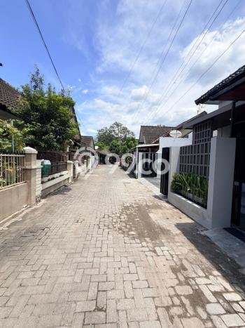 Rumah Modern Cantik 3 Kamar Siap Huni di Kalasan Rumah Modern Cantik 3 Kamar Siap Huni di Kalasan