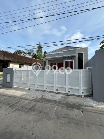 Dijual Rumah Strategis Bagus Punya 3 KT di Mlati Sleman SHM Dijual Rumah Strategis Bagus Punya 3 KT di Mlati Sleman SHM