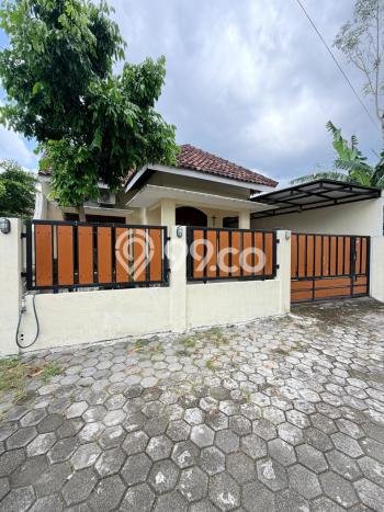 Dijual Cepat Rumah Favorit Siap Huni LB 200m2 di Berbah, Sleman Dijual Cepat Rumah Favorit Siap Huni LB 200m2 di Berbah, Sleman