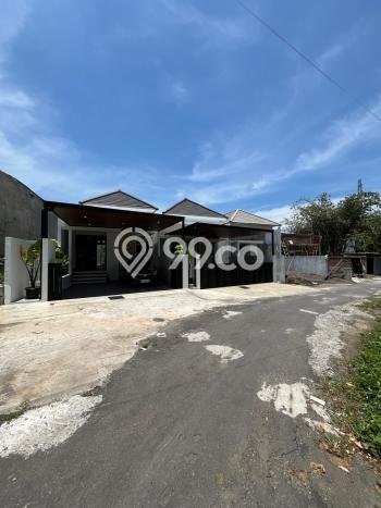 Rumah Modern Cantik 3 KT Siap Huni di Ngemplak Rumah Modern Cantik 3 KT Siap Huni di Ngemplak