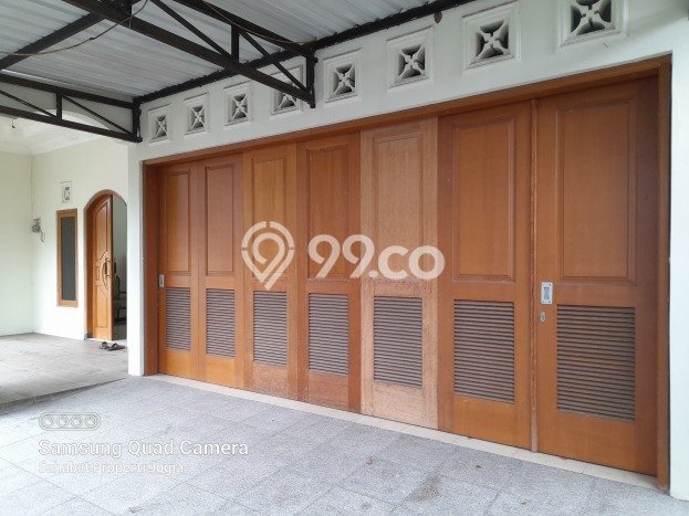 LIMITED OFFER! Rumah Berkualitas di Condong Catur, LT 347m² LB 223m² LIMITED OFFER! Rumah Berkualitas di Condong Catur, LT 347m² LB 223m²