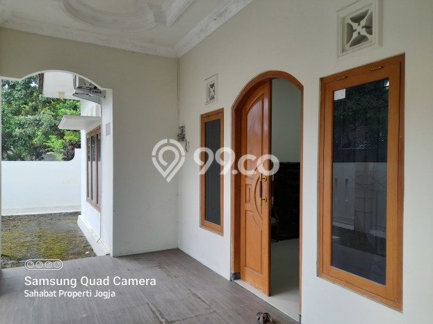 LIMITED OFFER! Rumah Berkualitas di Condong Catur, LT 347m² LB 223m² LIMITED OFFER! Rumah Berkualitas di Condong Catur, LT 347m² LB 223m²